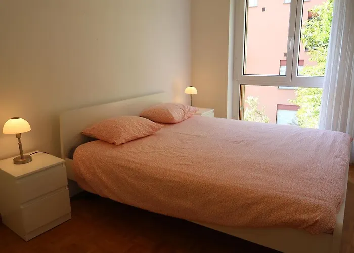 Lägenhet - Panorama By Interhome Montreux